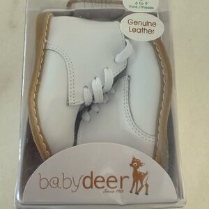 Baby Deer White and Tan Walker Shoes with Classic Design